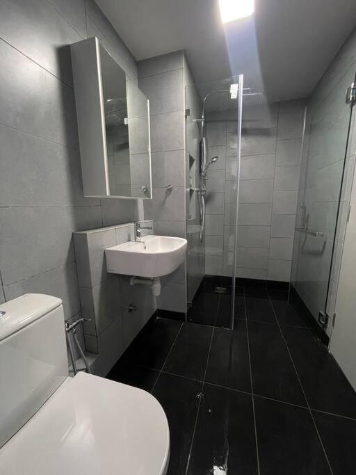 דירות קוטה קינבלו Jesselton Quay,2Br,4-5Pax,Mountain View מראה חיצוני תמונה